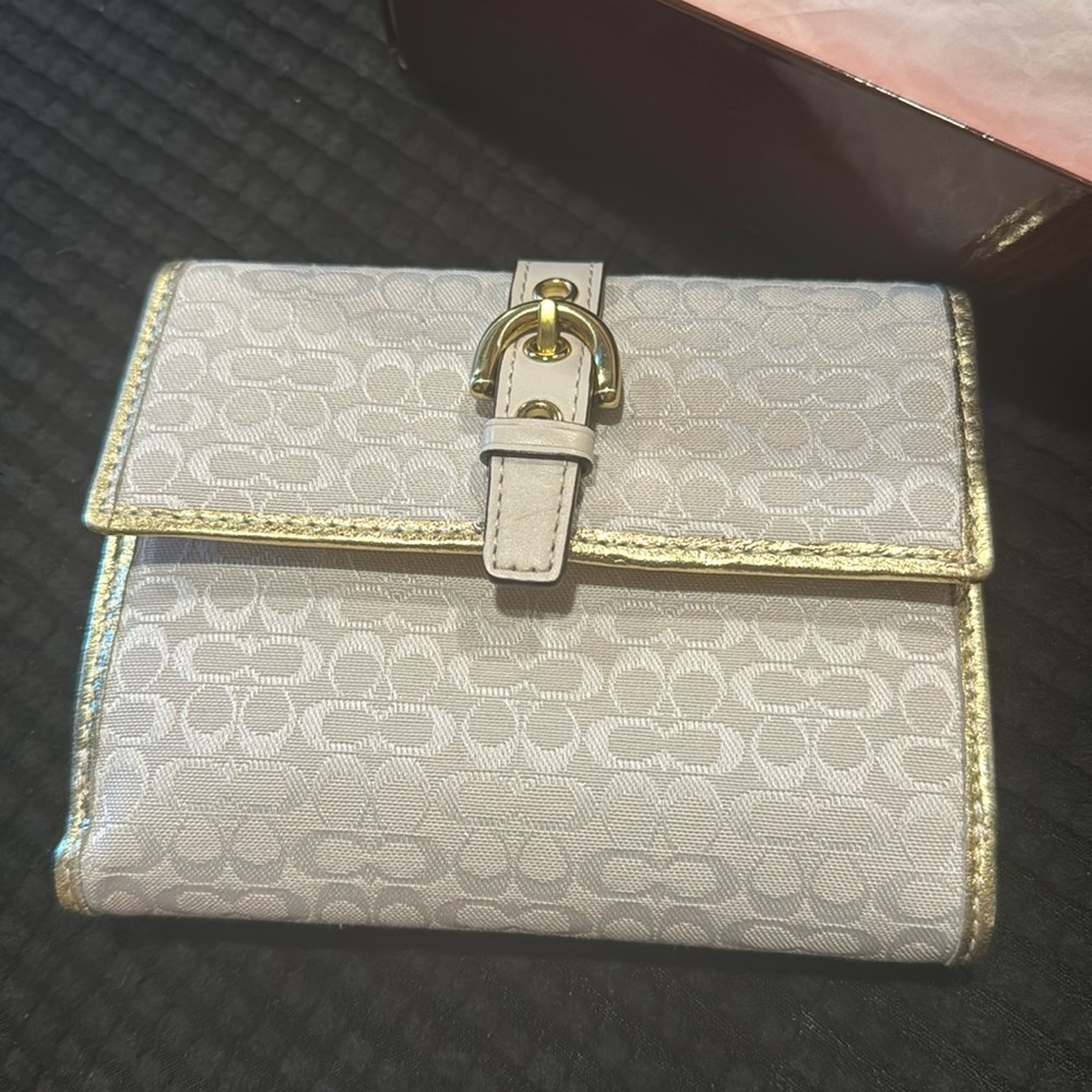 New Coach wallet new white with gold trim